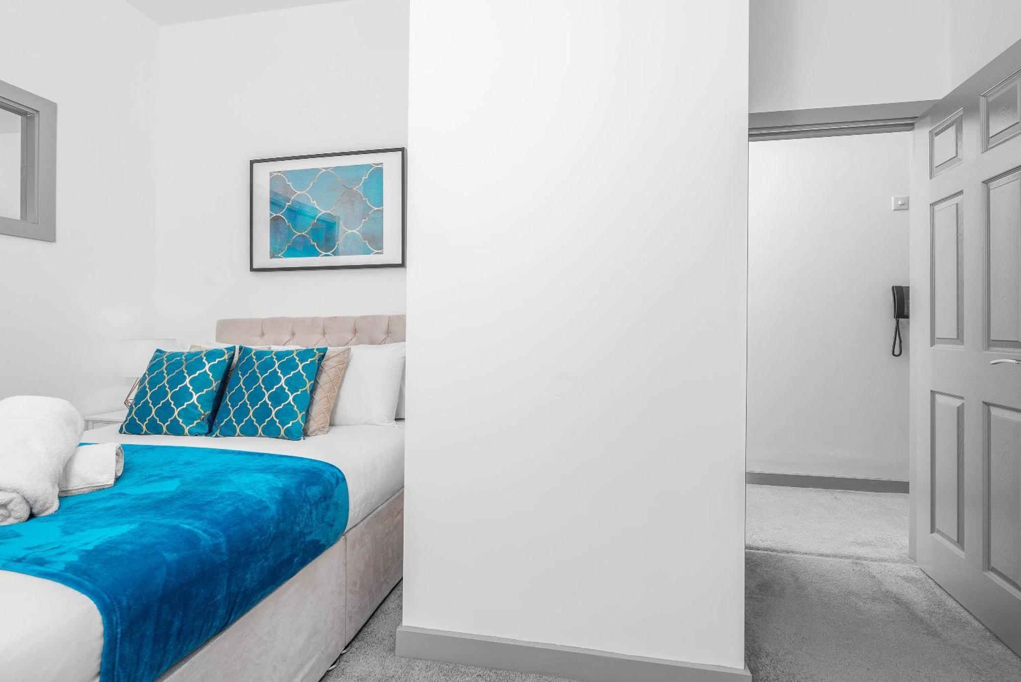 Modern Apartment In Brierley Hill - Secure Parking - Wifi & Netflix - Excellent Value - 11O Εξωτερικό φωτογραφία