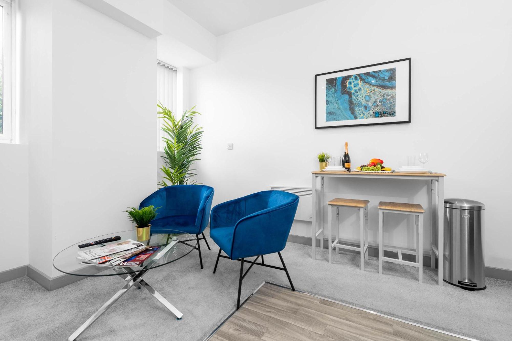 Modern Apartment In Brierley Hill - Secure Parking - Wifi & Netflix - Excellent Value - 11O Εξωτερικό φωτογραφία