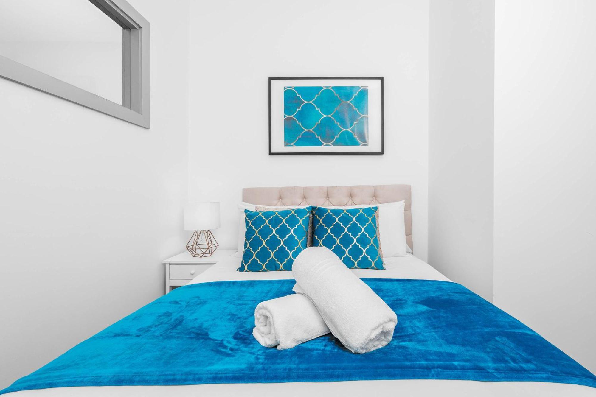 Modern Apartment In Brierley Hill - Secure Parking - Wifi & Netflix - Excellent Value - 11O Εξωτερικό φωτογραφία